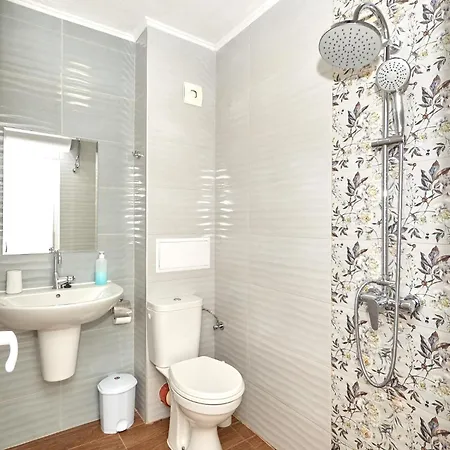 Relax Larrisa * 프리모르스코