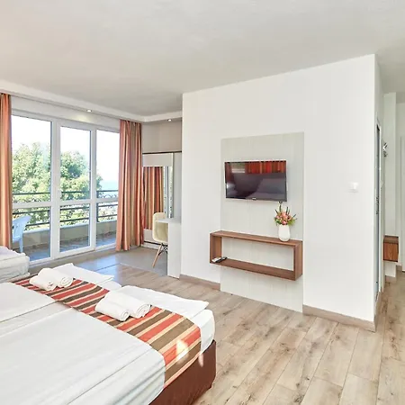 아파트 Relax Larrisa *