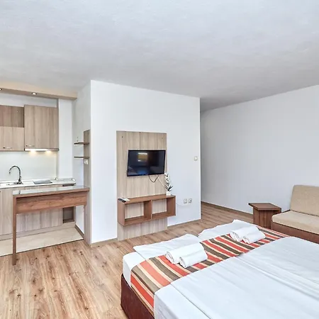 아파트 Relax Larrisa *