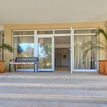 Апартаменты Relax Larrisa