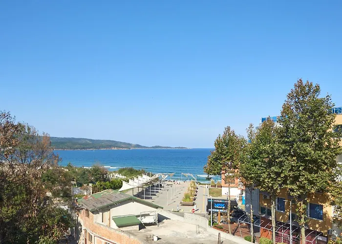 Апартаменты Relax Larrisa Приморско