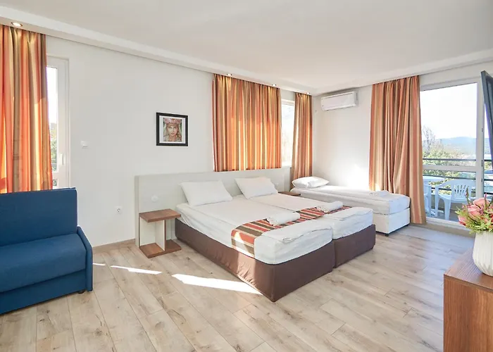 Апартаменты Relax Larrisa *